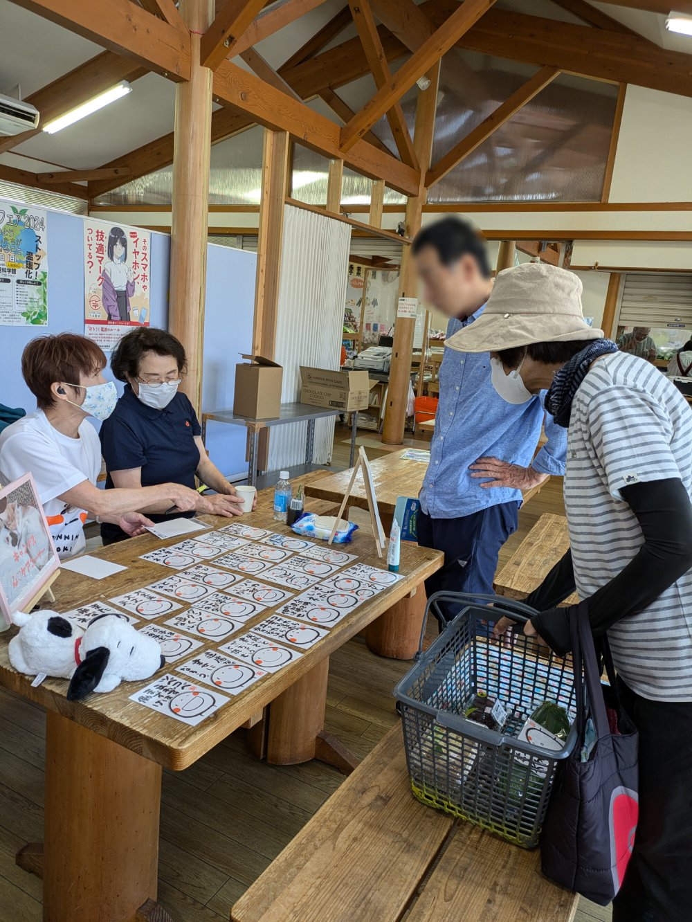 ６月19日　道の駅よしかわ杜氏の里で保健室活動を行いました